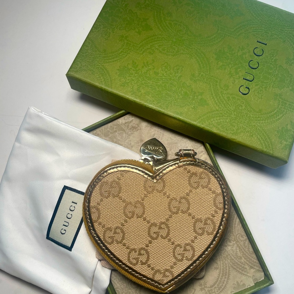 GUCCI GG Heart wallet/pouch - Picture 5 of 9